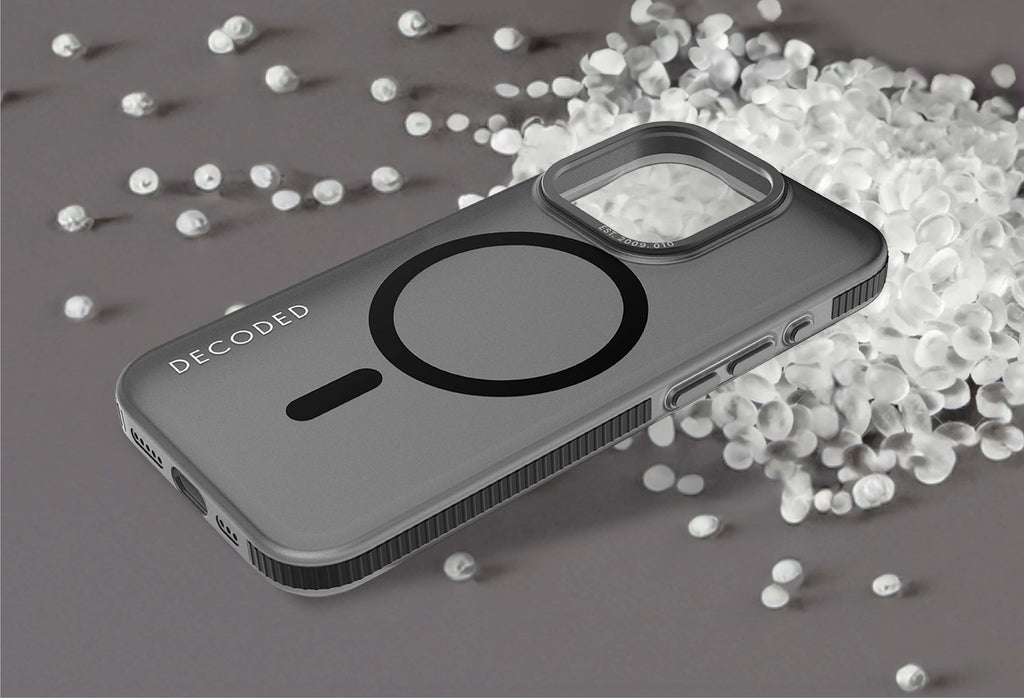 Funda Decoded Recycled Plastic Clear para iPhone 14 Pro Max con MagSafe -  MacOnline
